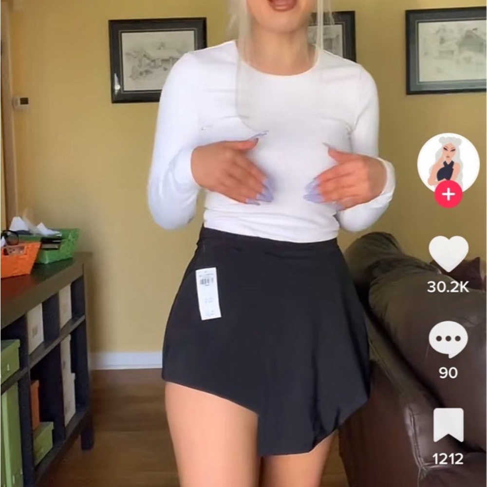 A&F traveler skort